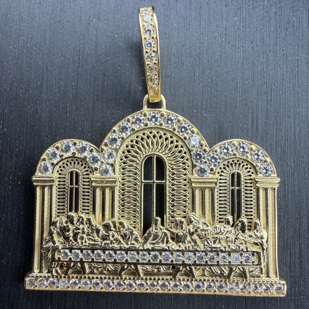 Solid 10k Yellow Italian Gold Last Supper Pendant 4 Grams 9.75mm Bail - Picture 3 of 9